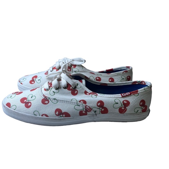 Keds Shoes - Keds Champion Hearts|Cherry White
Sneakers Women's 9M